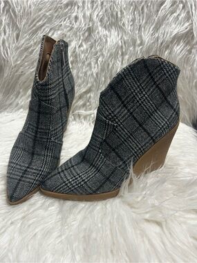 Jessica Simpson Wedge Booties, NWOT